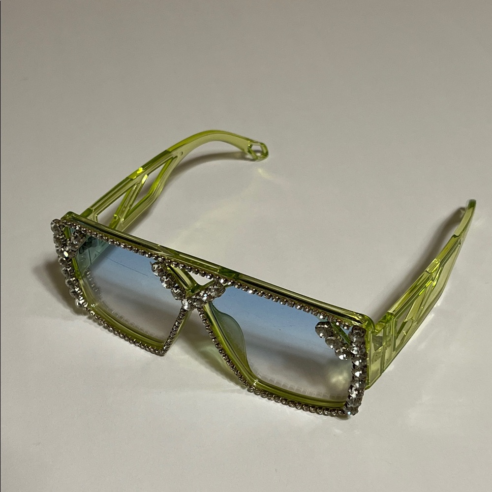 Stylish Green Sunglasses with Rhinestone Accents. NWOT